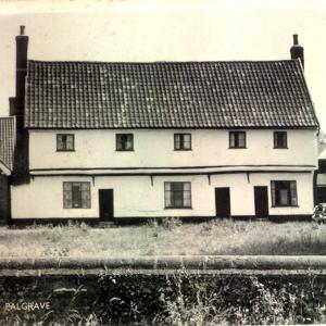 OldCottagesnowBrockendale1