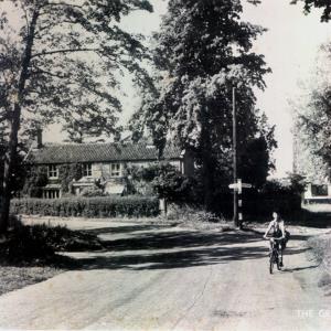 TheGreenandLowsLaneAbt19521